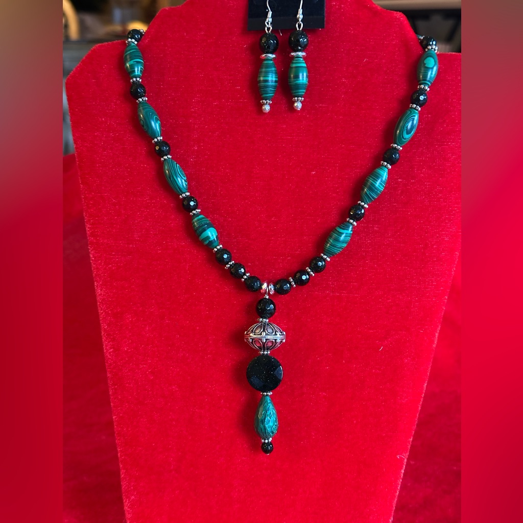 Handcrafted Dark Green Goldstone & Malachite Necklace Set.